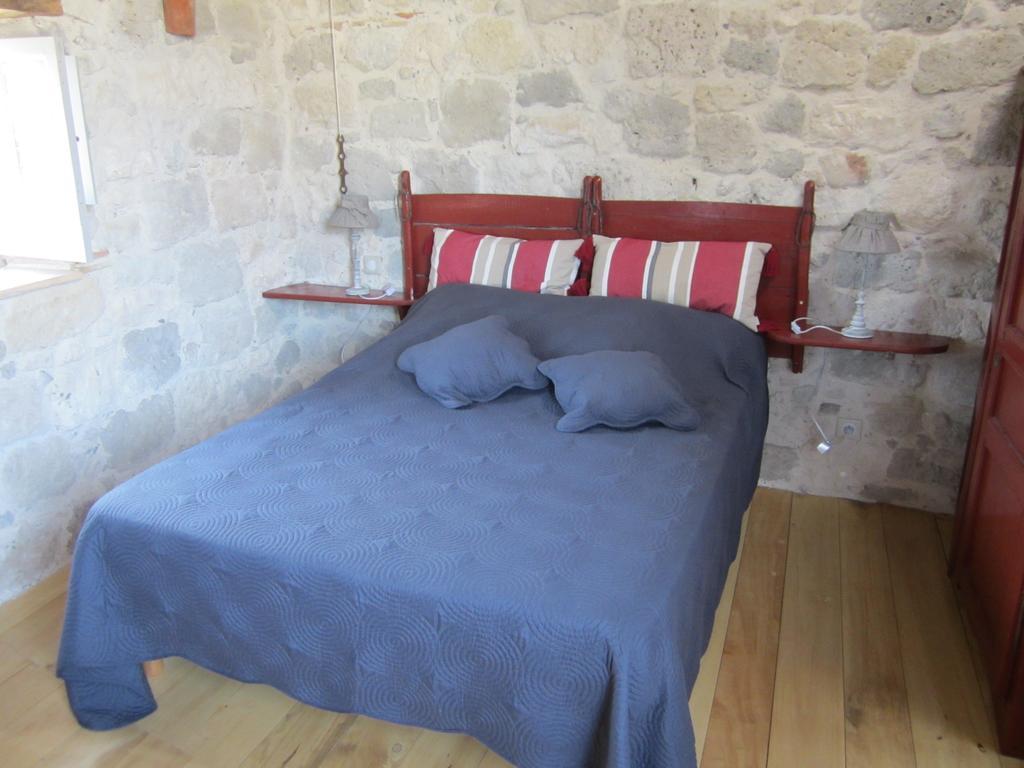 Chambre D'Hotes La Tour De Brazalem Nérac Zimmer foto